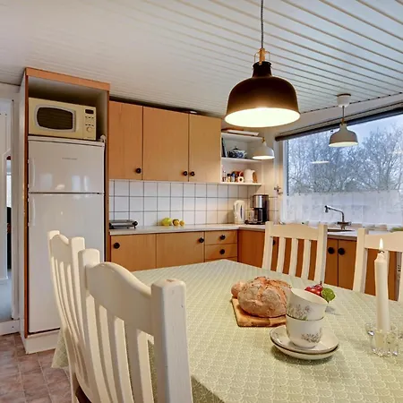 3 Bedroom Awesome In