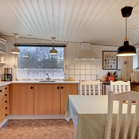 3 Bedroom Awesome In Casa de Férias