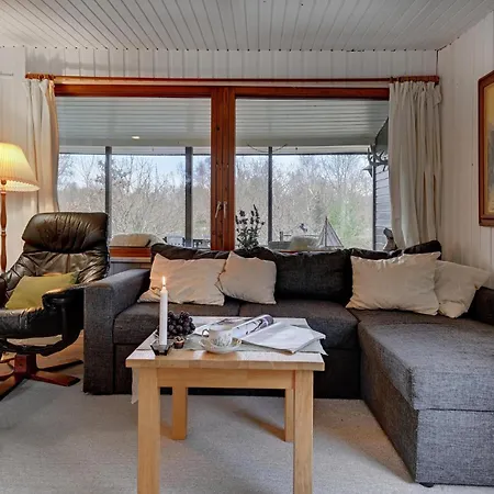 3 Bedroom Awesome In *